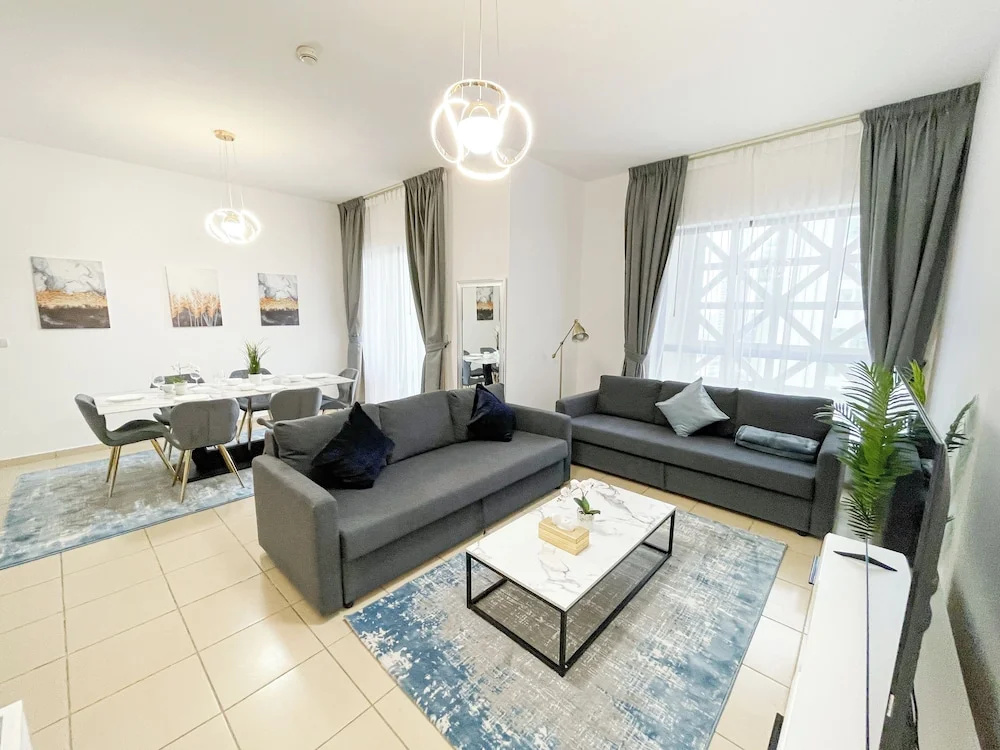 Отель HAPPY SEASON I Shams apartment в Дубае