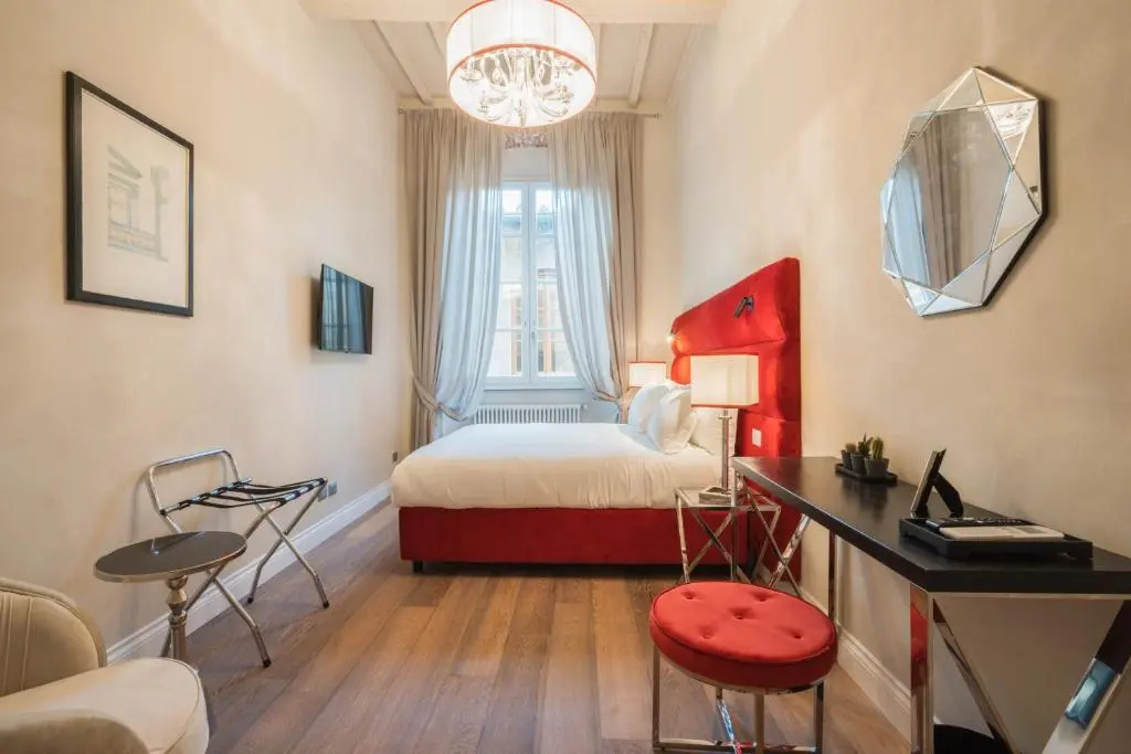 Superior Double room (full double bed)