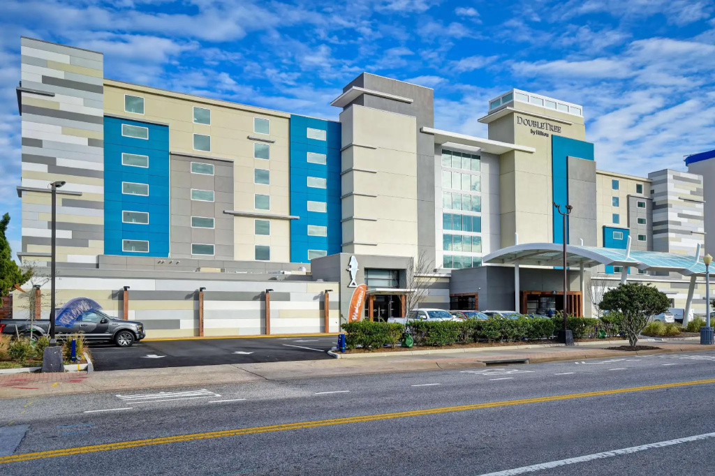DoubleTree by Hilton Virginia Beach Oceanfront South
