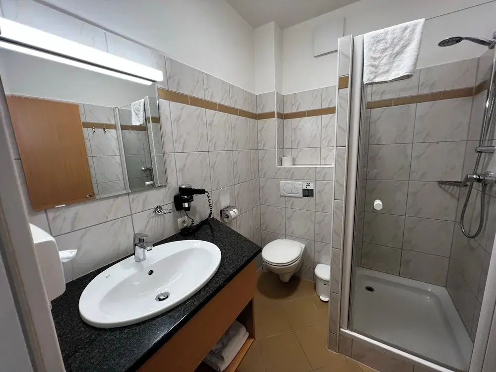 H+ Hotel Ried - Chambres