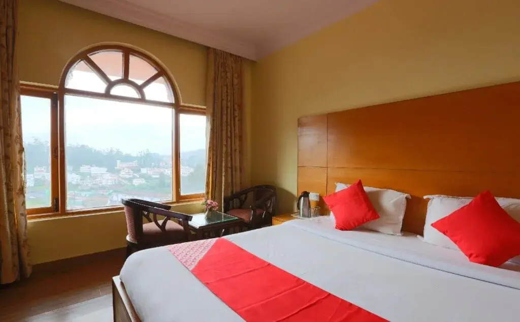 Sun Shine Grand by OYO Rooms