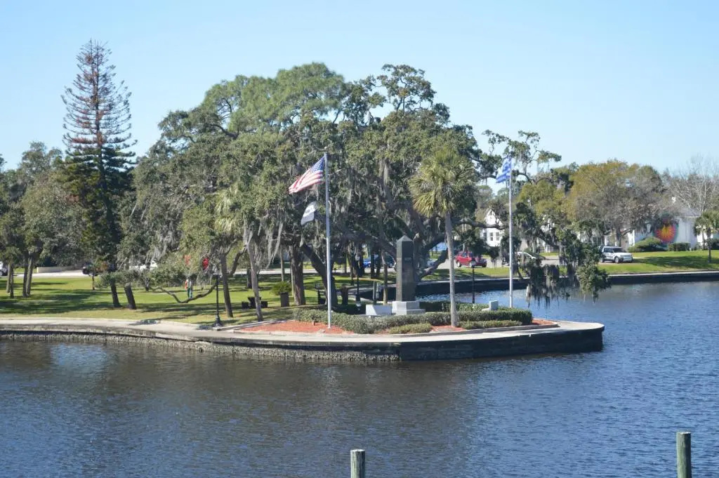 Tarpon Inn