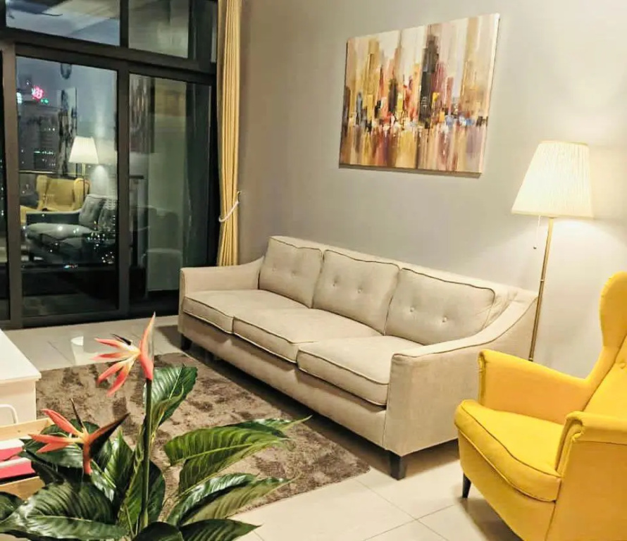 Azureen's 3 Bedrooms Homestay @ KLCC
