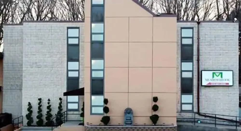 Meadowbrook Motor Lodge
