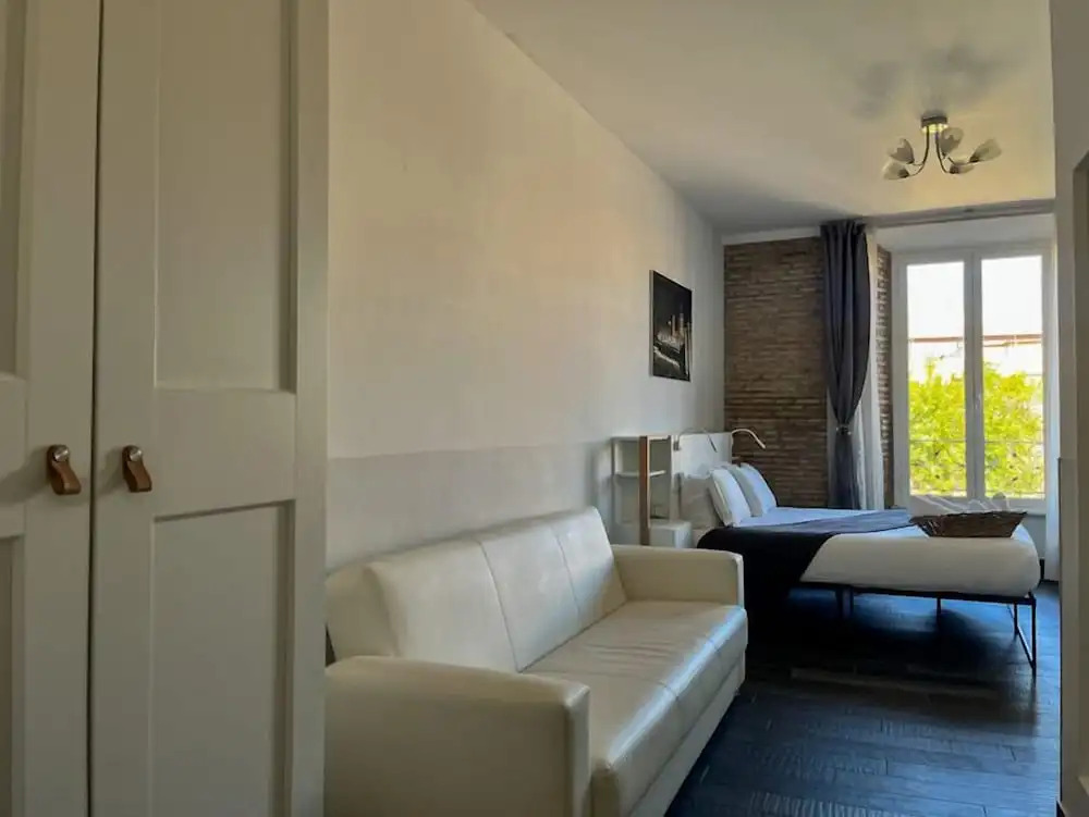 Двухместный номер Deluxe двуспальная кровать в Arch Rome Suites