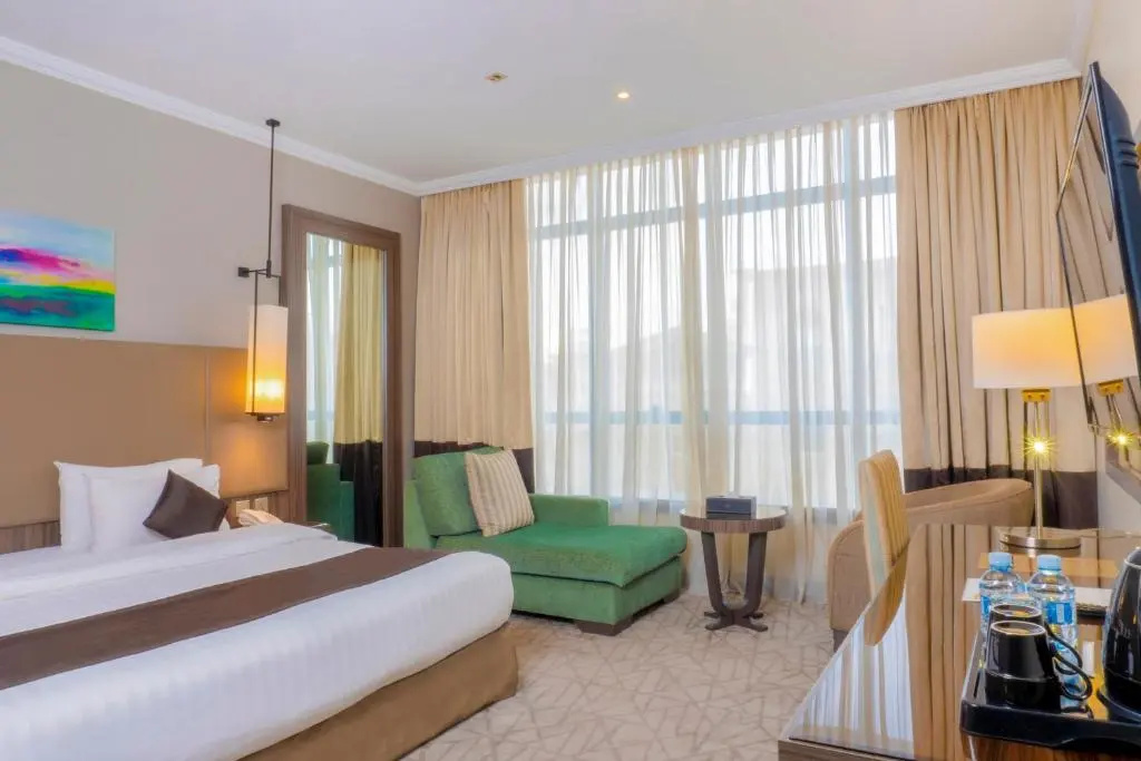 Deluxe Double room (full double bed)