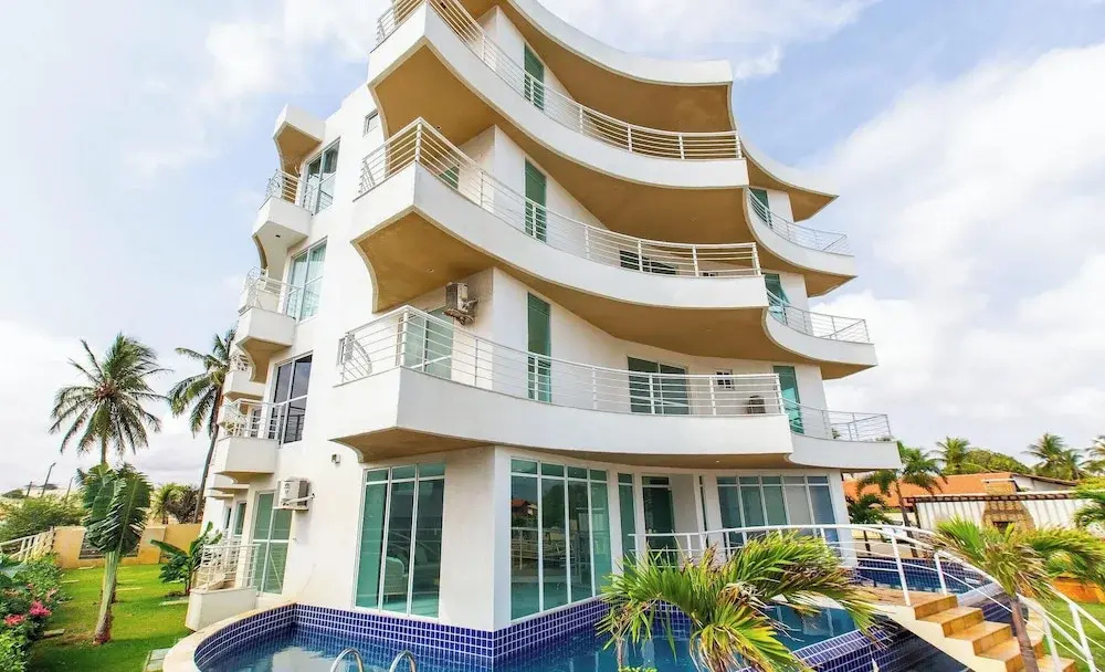Aptos em Cond. c/ Piscina a 1 Quadra da Praia de Cumbuco - KVI