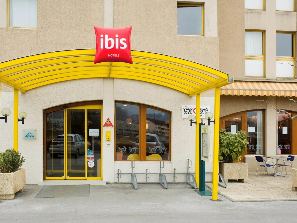 ibis Sion Hotel - фото 1