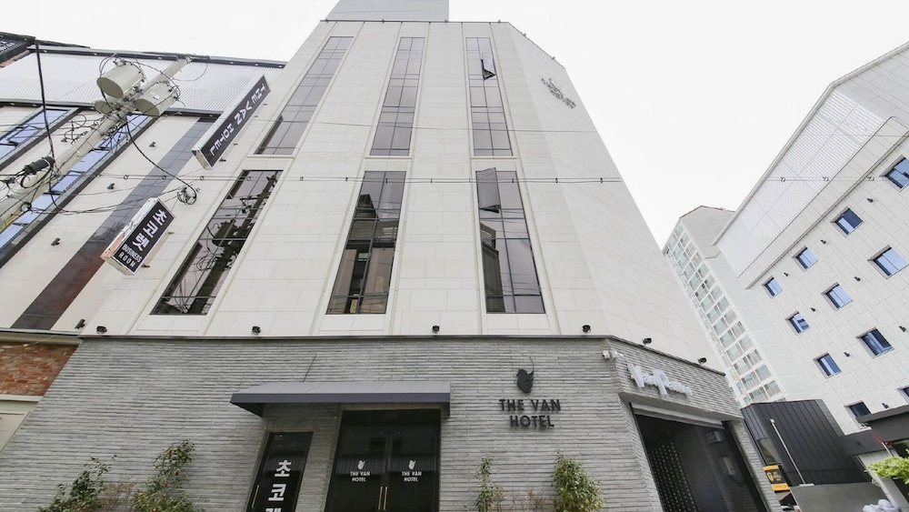 Gimhae The Van Hotel