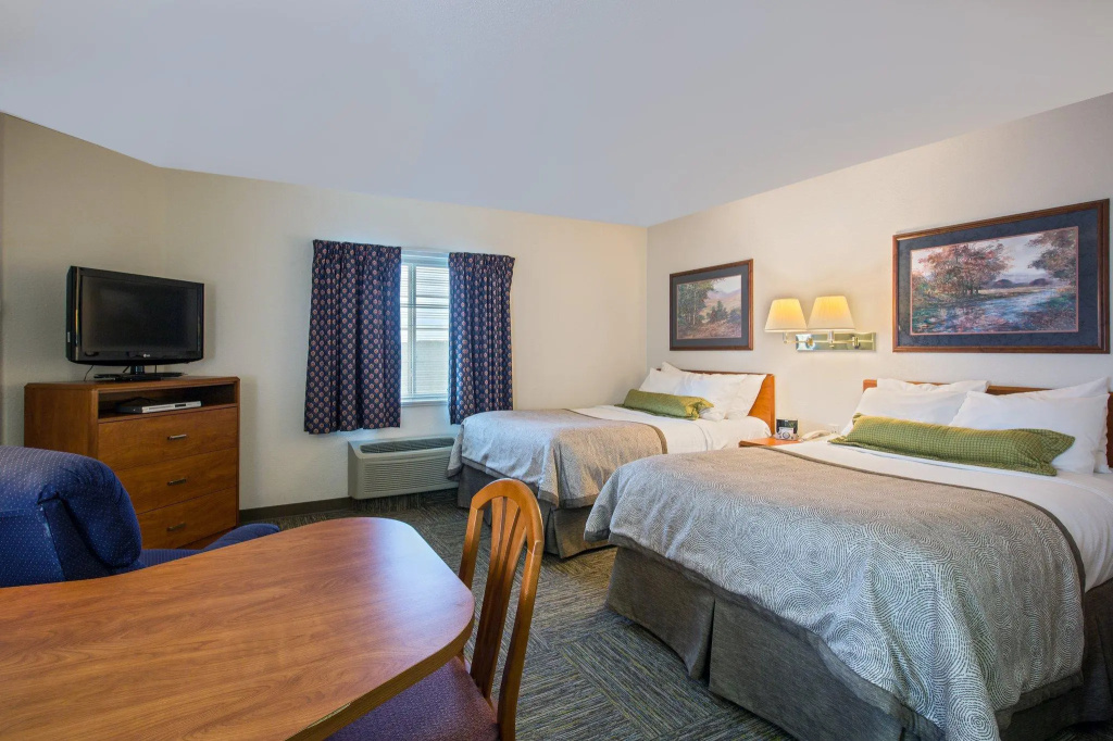 Quadruple Suite