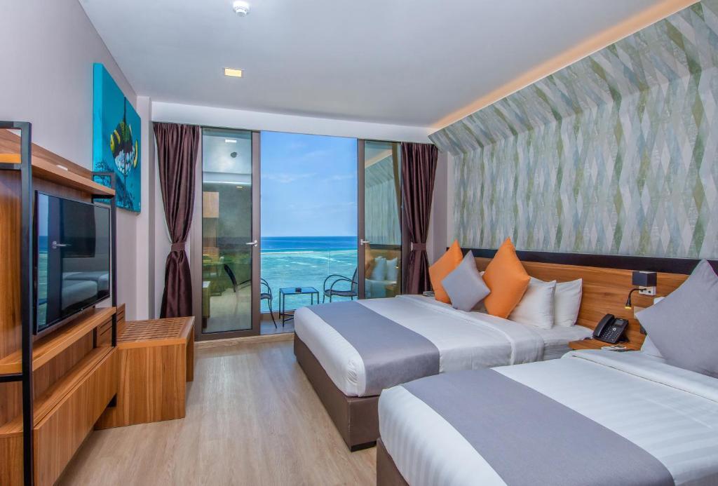 Triton Prestige Seaview & Spa