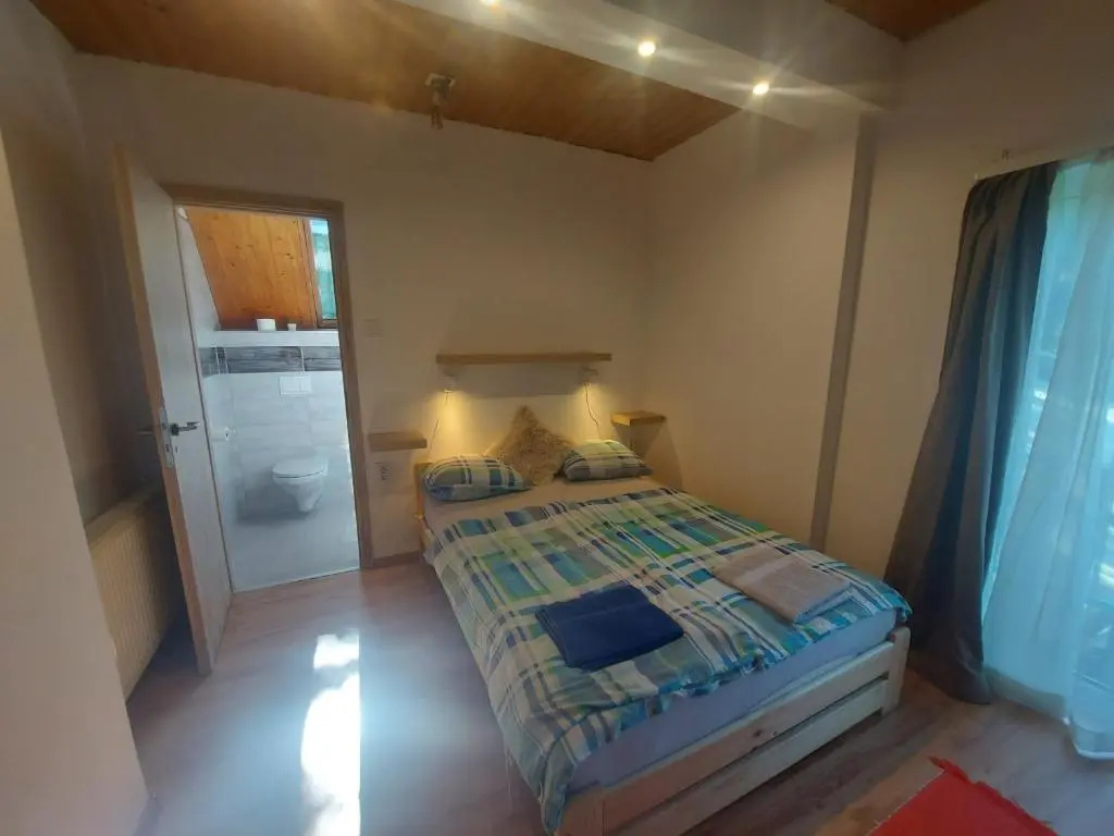 Standard Double room with balcony (full double bed)