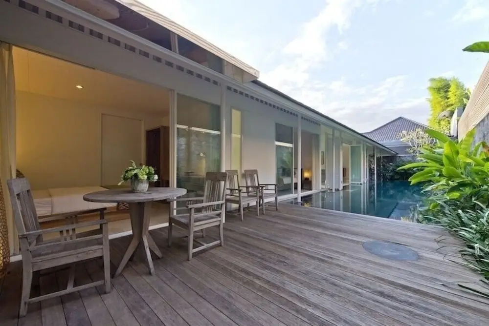 Villa White