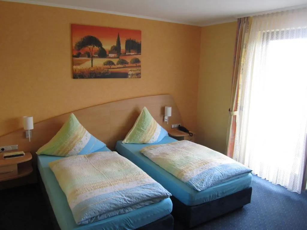 Race-Hotel zur Burg Nürburg - Chambres