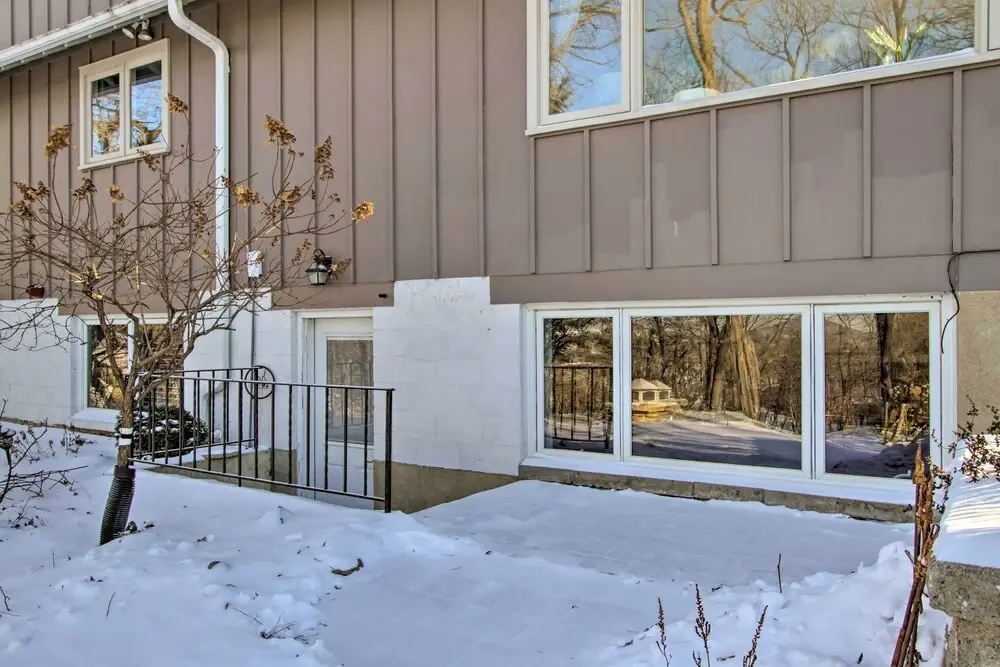 Cozy Rochester Retreat ~ 3 Mi to Mayo Clinic!