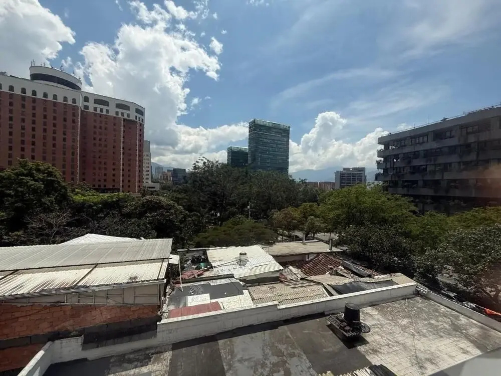2BR w Pool Table 1 Block from Lleras