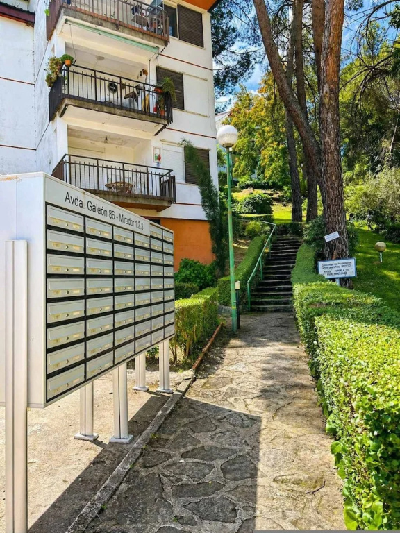 Apartment With Amazing Views to San Juan Lake
