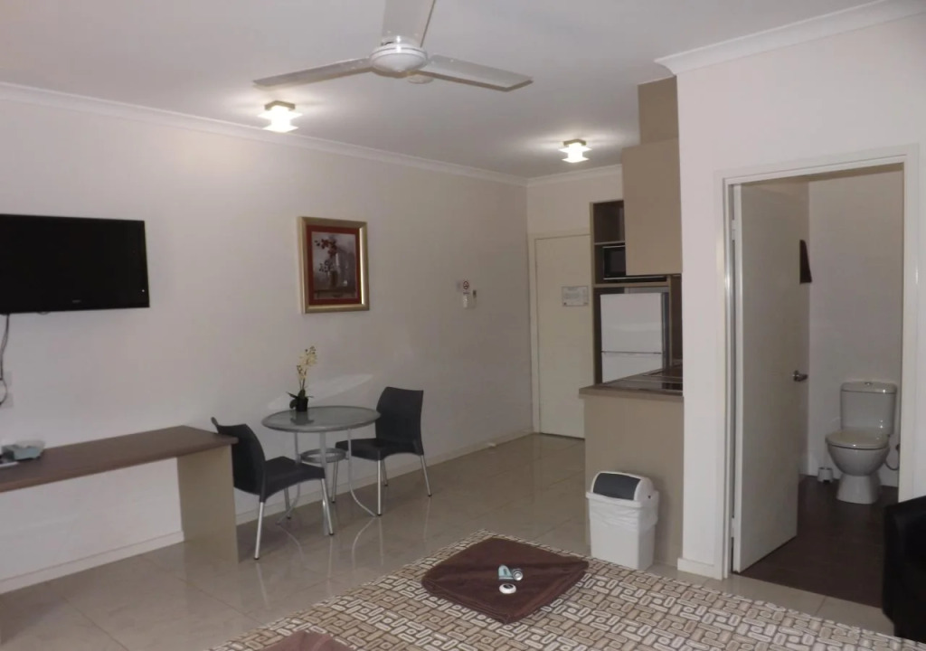 Derby Lodge Self Contained Apartments — фото 5