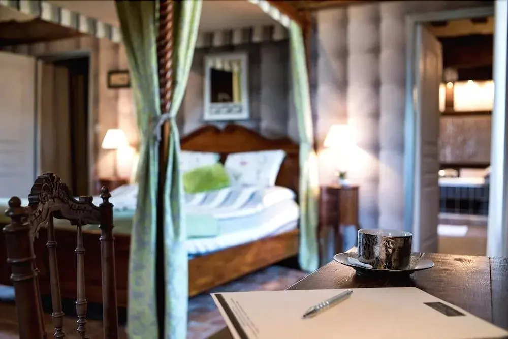 Voir la photo 4 — Manoir de la Senechaussee de Lantiern