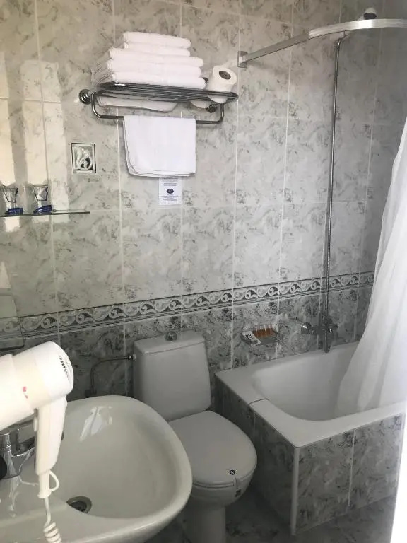 Economy room