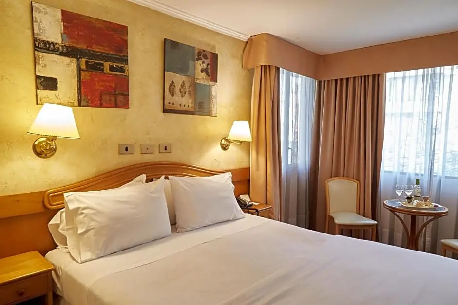 Hotel Torremayor Lyon - Chambres