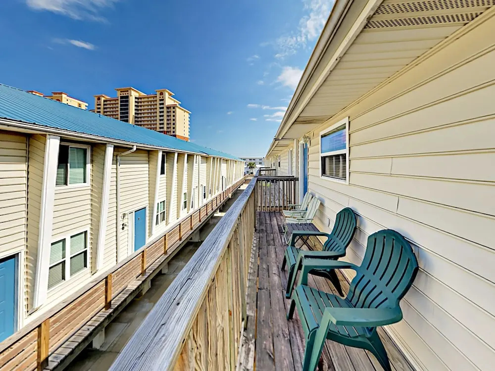 344 E Beach Blvd Condo Unit 21 by RedAwning