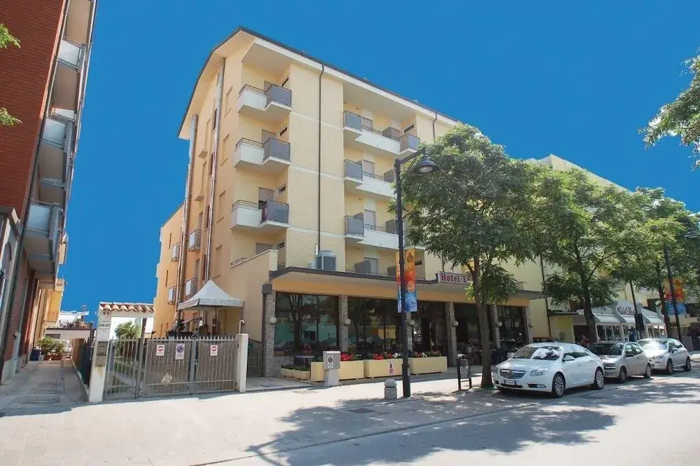 Hotel photo 6