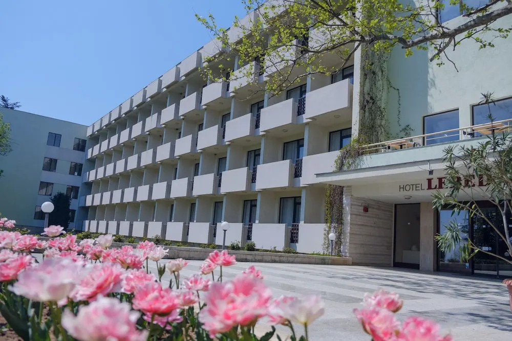 Hotel Lebed