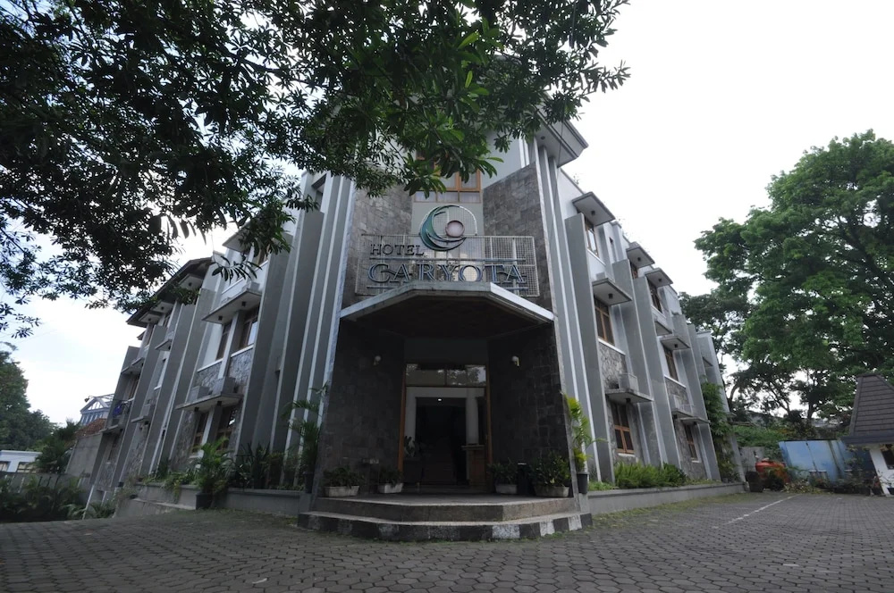 Caryota Hotel