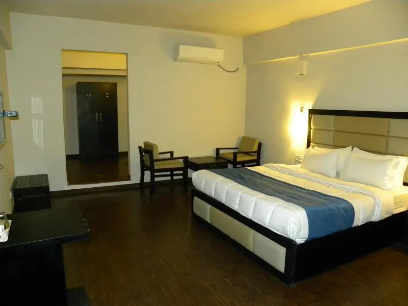 Hotel Aksa Srinagar - Chambres