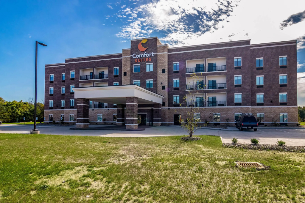 Comfort Suites Brunswick Town Center