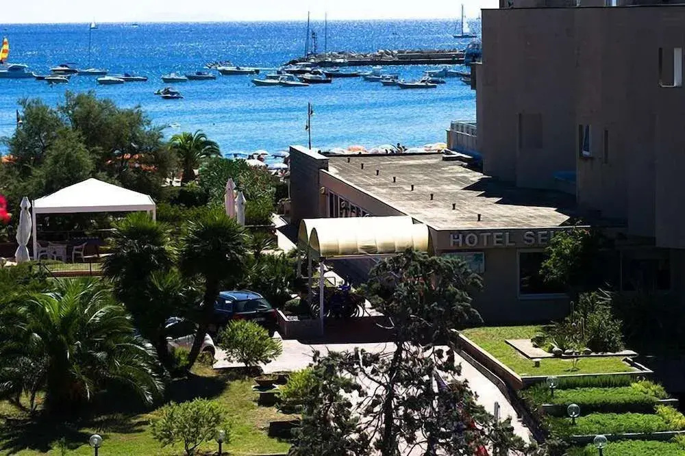 Hotel photo 19