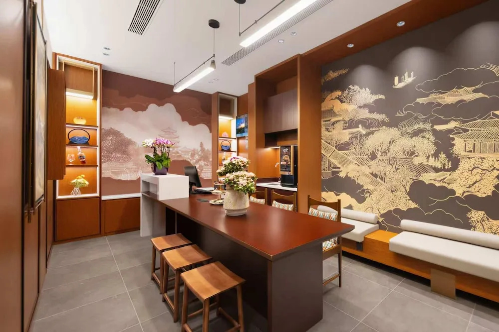 Gulou Lanting Hotel — 3