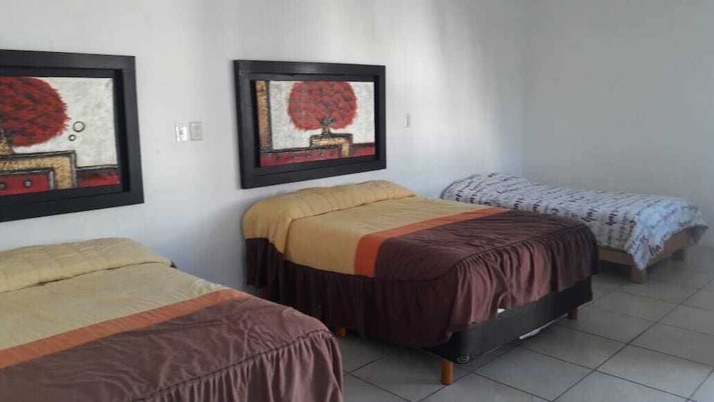 Hotel AR — 2