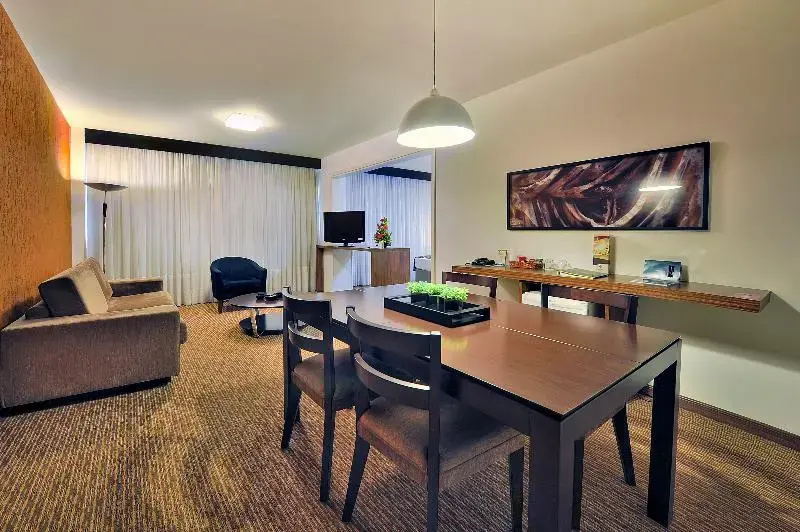 Hotel Deville Curitiba - Chambres