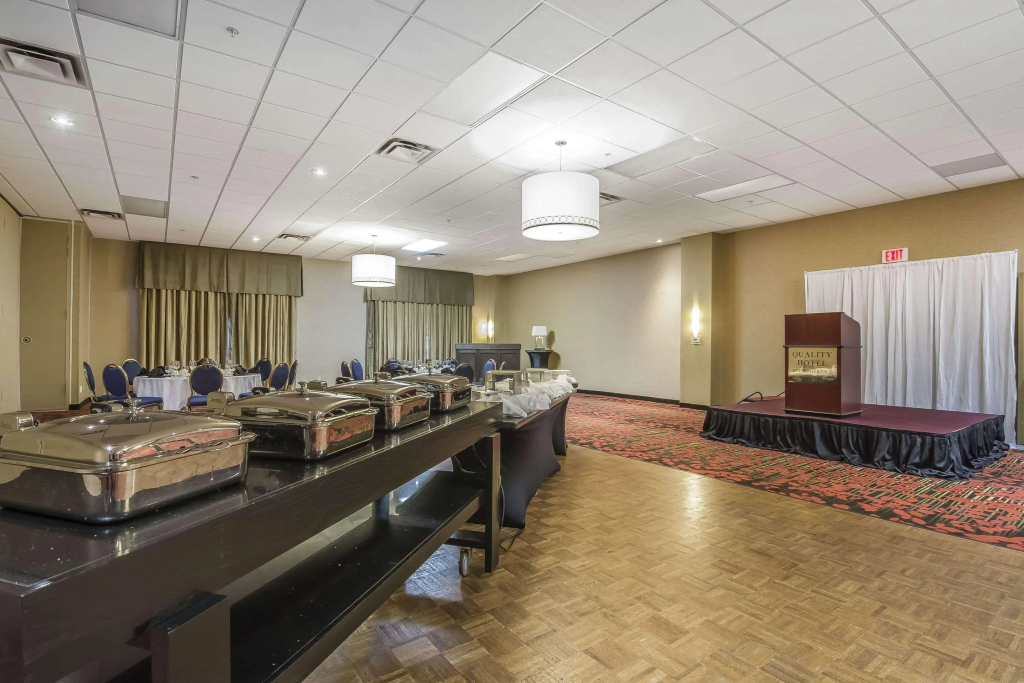 Quality Hotel & Conference Centre - фото 9