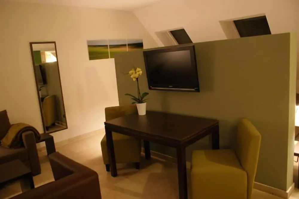 Business Single room (single bed)