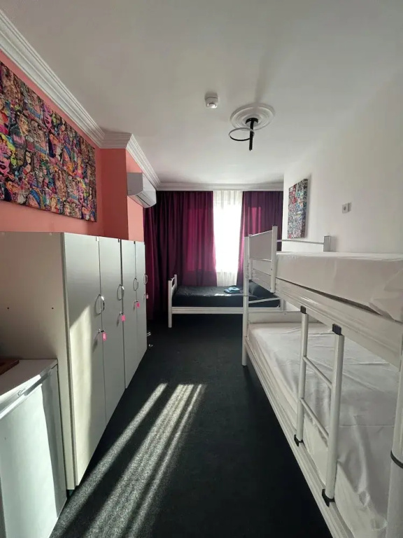 Bed in Dorm (female dorm) with balcony and with city view