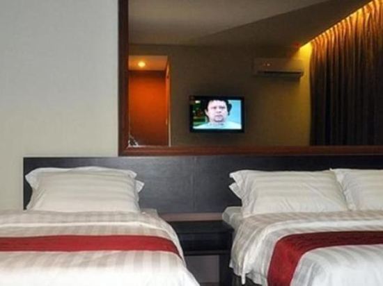Goldenhill Hotel