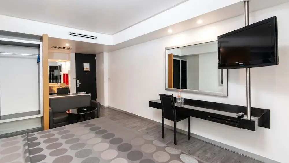 Double room (full double bed)