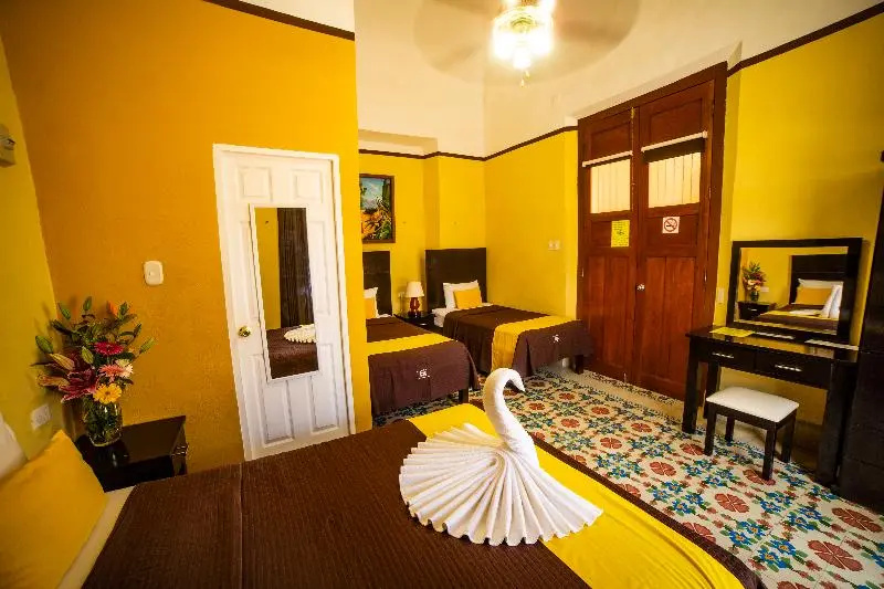 Standard Triple room