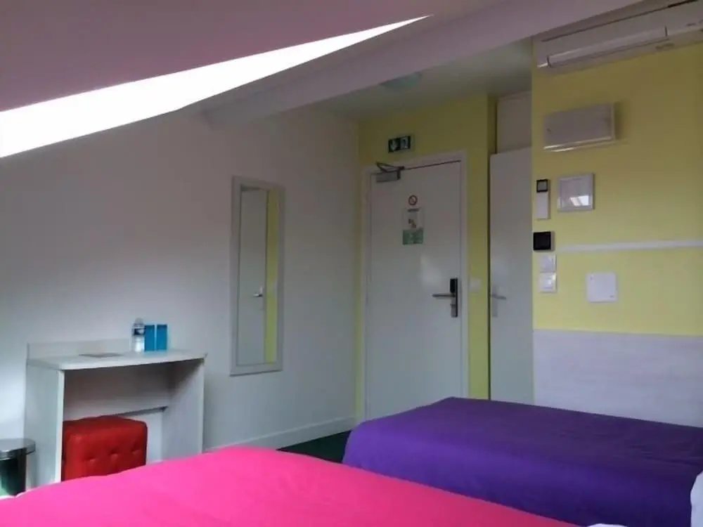 Standard Double room (twin beds)