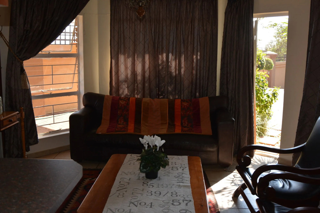 Sunset Ridge Guesthouse