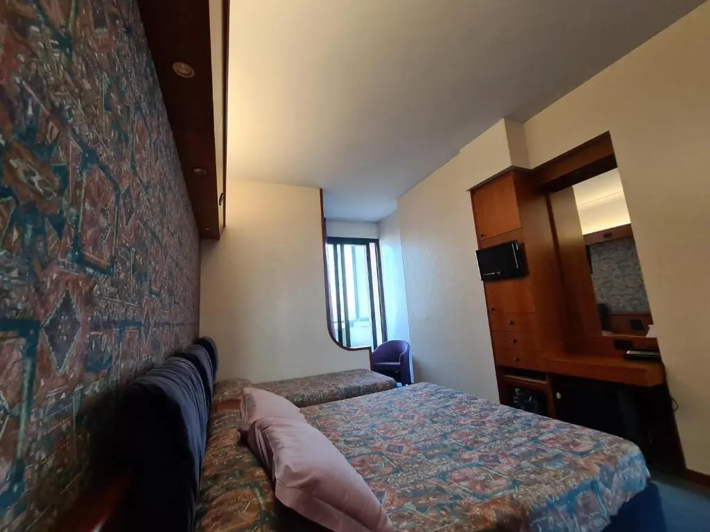Standard Triple room with balcony and with sea view