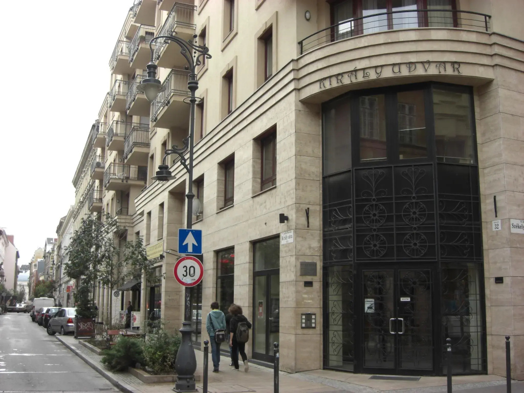 Town Hall Apartments