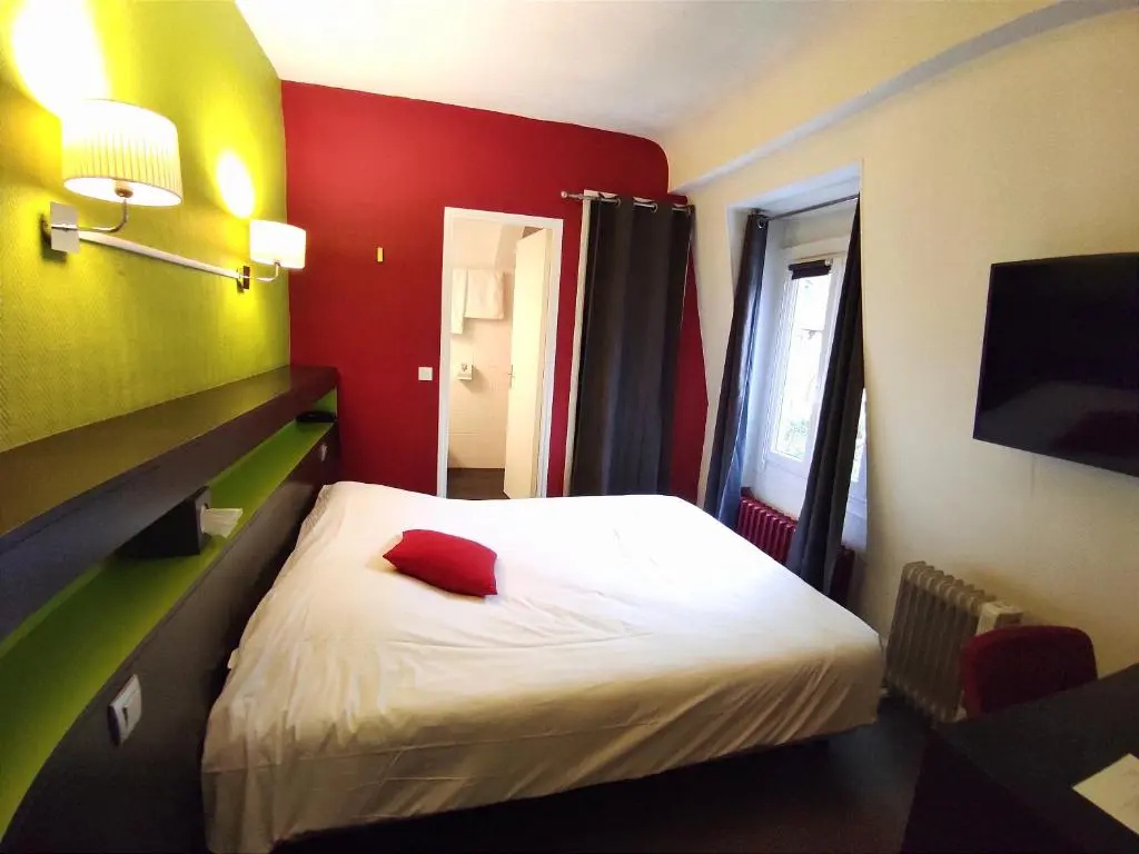 Standard Double room (full double bed)
