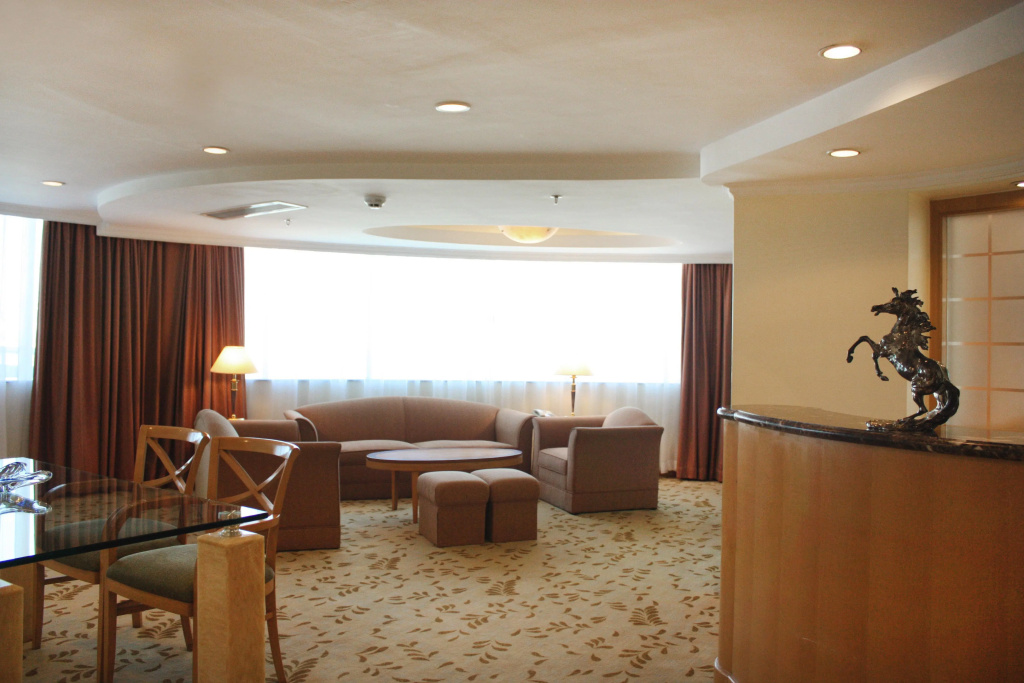 Lobby & Reception