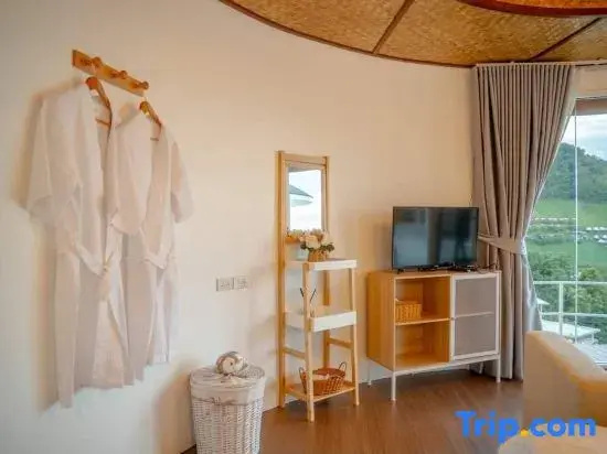 Grand room