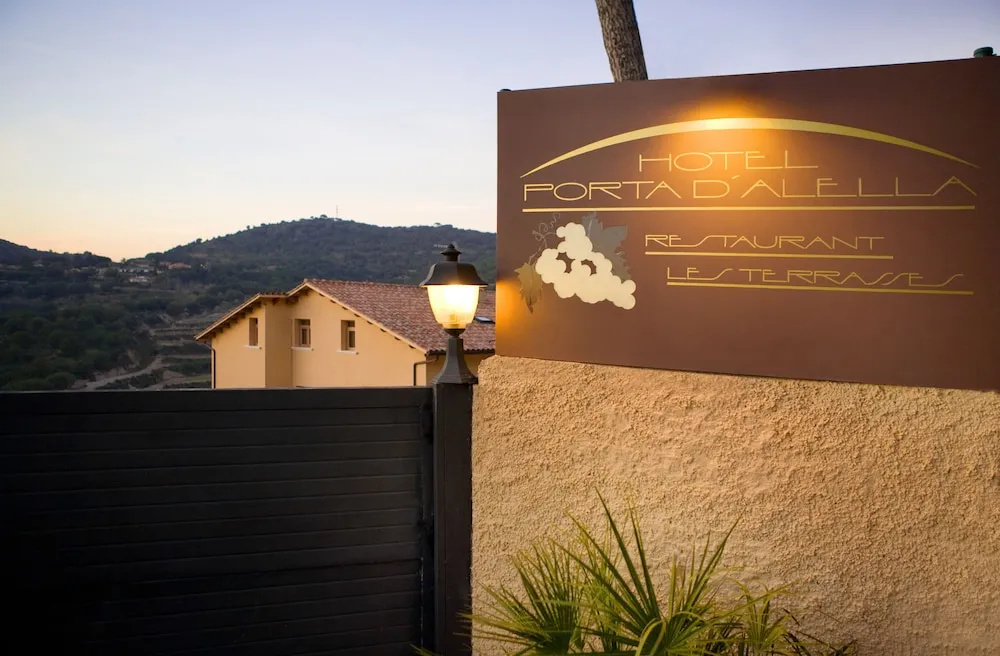 Hotel Porta D'alella