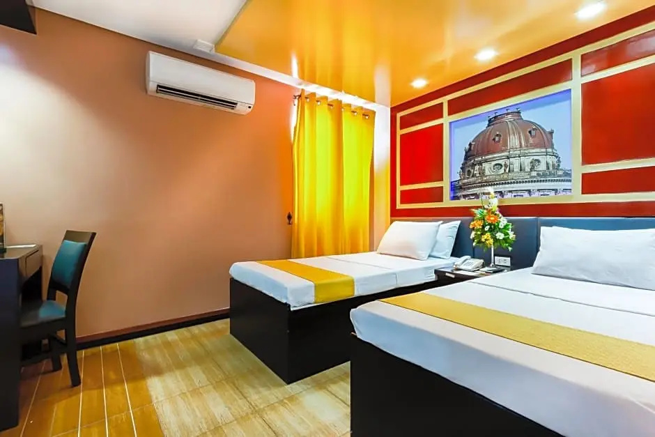 Double Suite (twin beds)
